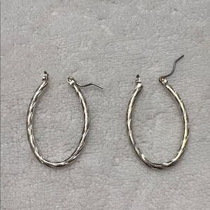 Elegant Gold Hoop Earrings